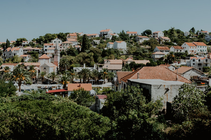 Splitska - view of the city buildings