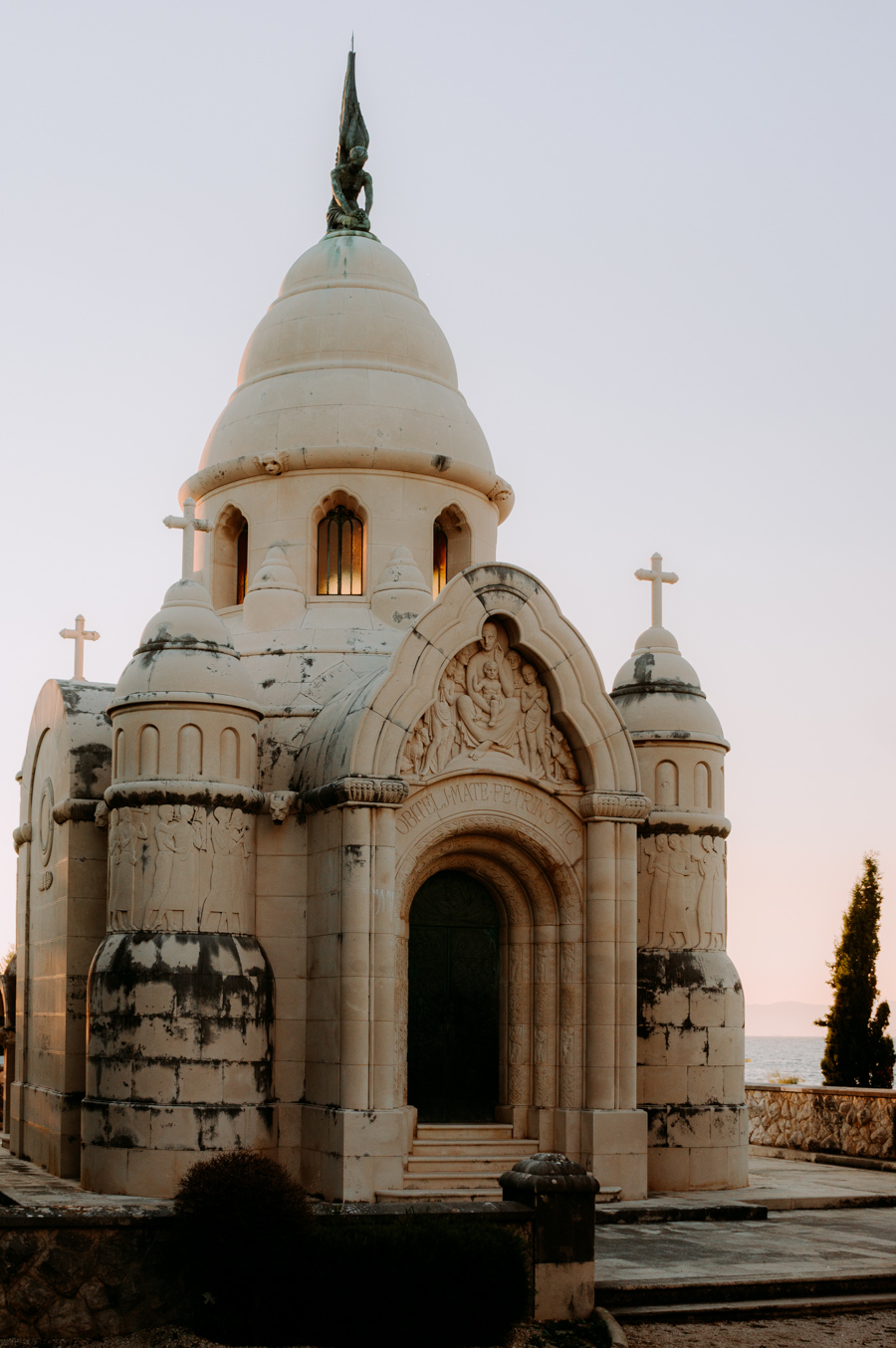 Supetar, cemetery