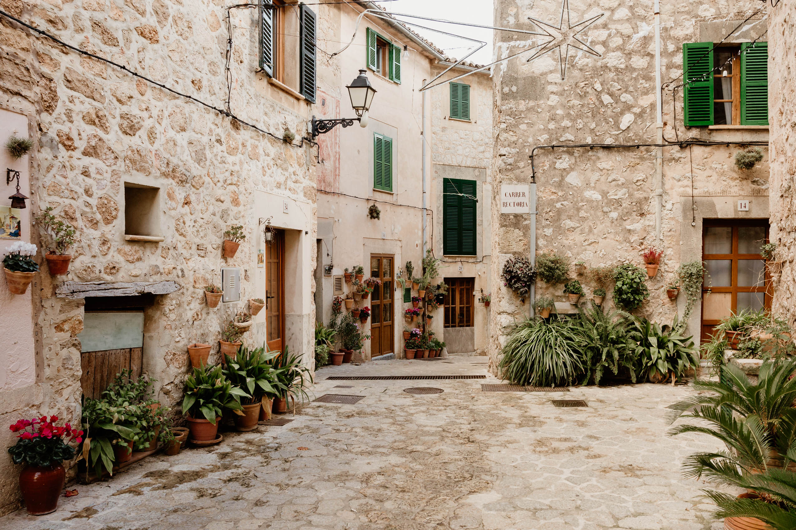 Mallorca, part 2- Soller, Port de Soller, Deia, Valdemossa